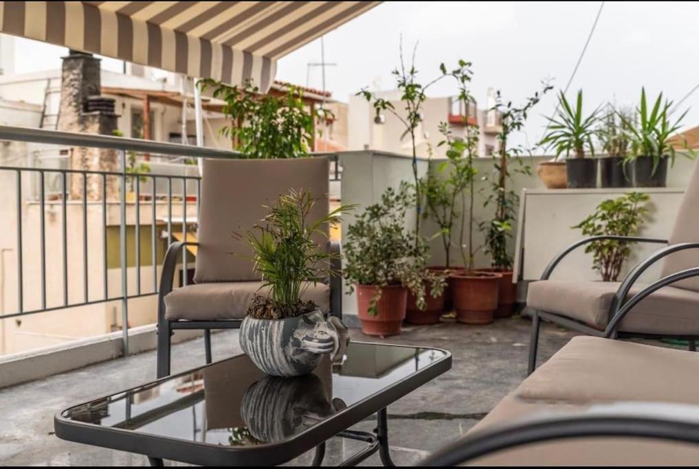 Artistic Apt In Vibrant Gazi With Large Terrace By Ghh Афины Экстерьер фото